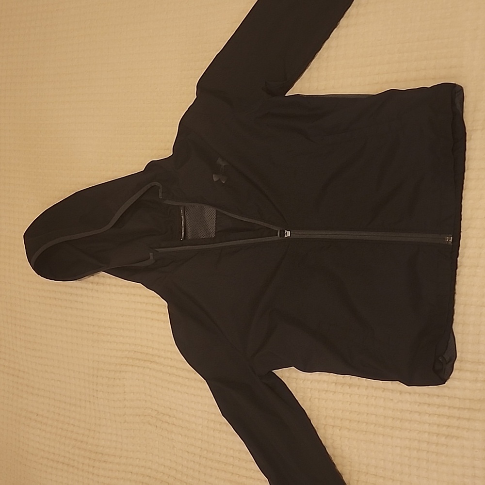 Boys under armour small light weight jacket